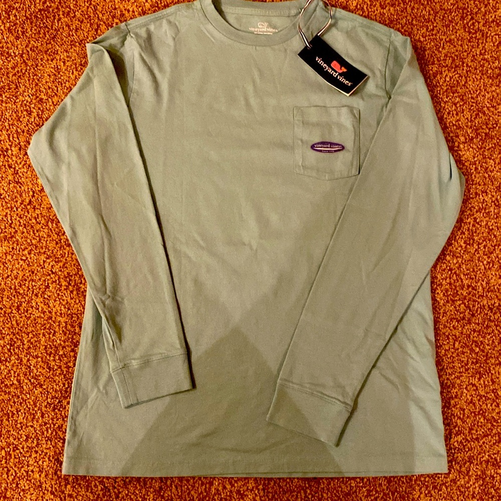 Vineyard Vines boys XL (18) long sleeve shirt